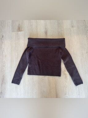 NWT Abercrombie Ribbed Foldover Off-The-Shoulder Sweater size M